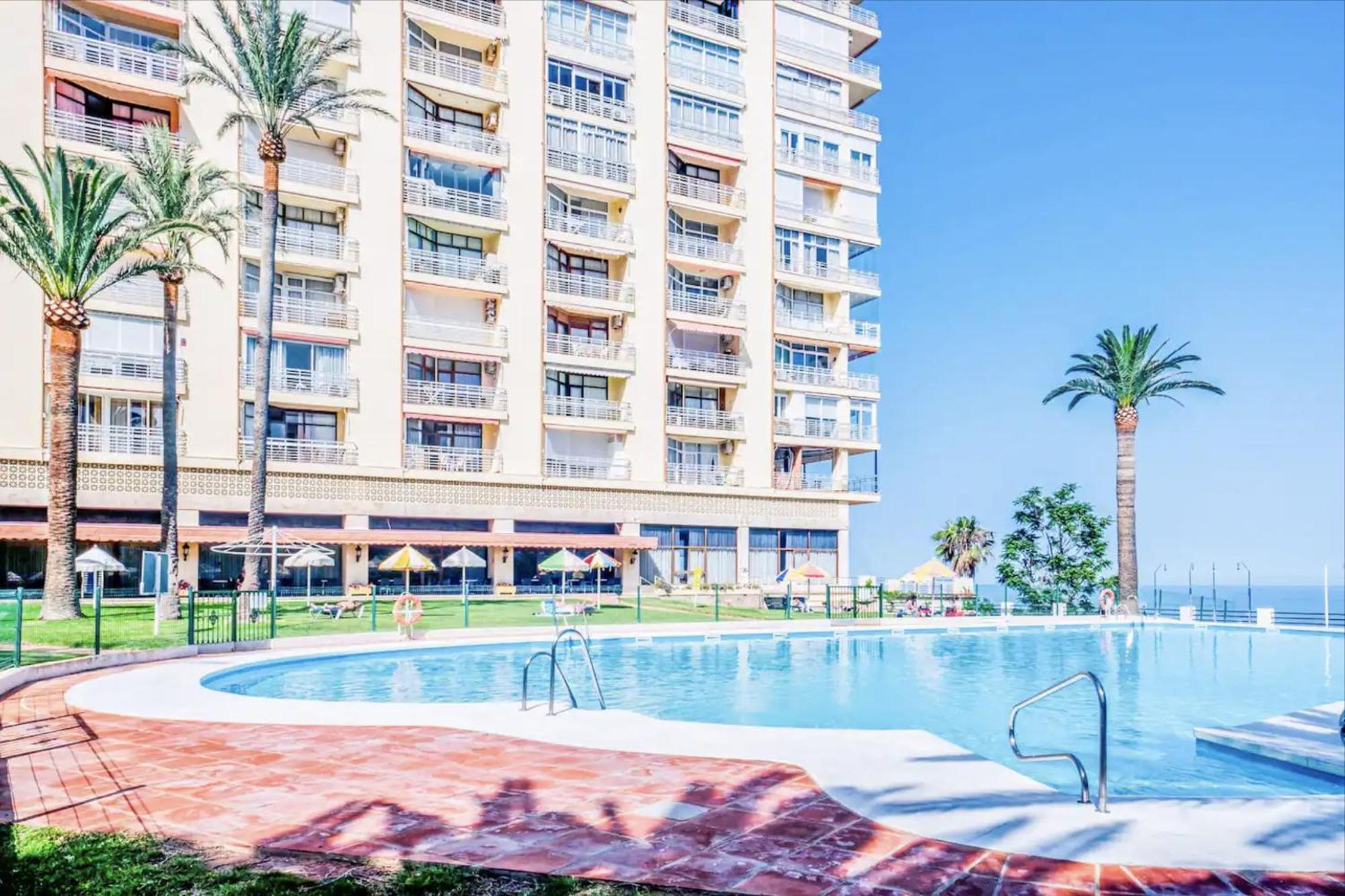 Apartamento moderno con vistas panorámicas Torremolinos Exterior foto