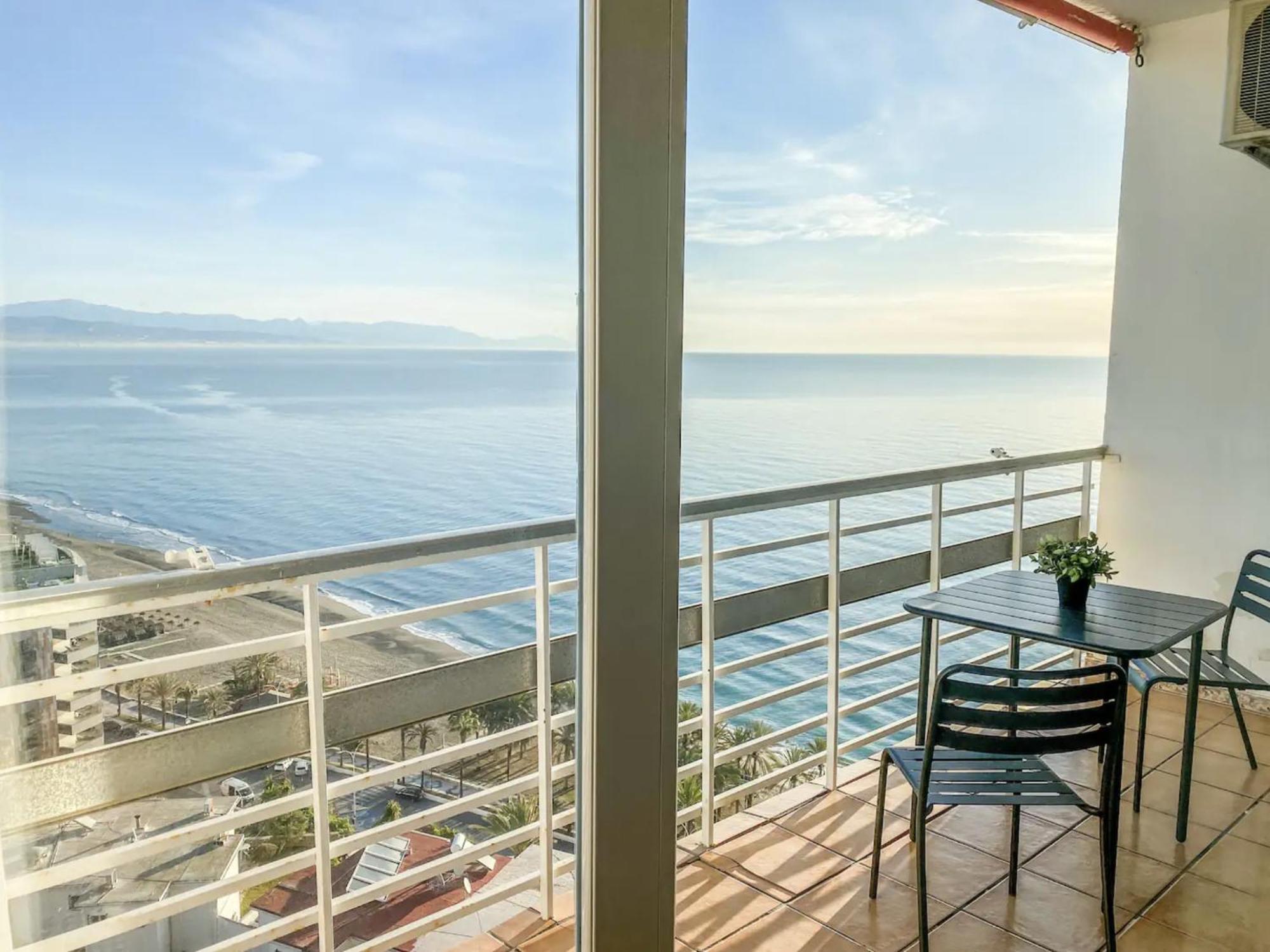 Apartamento moderno con vistas panorámicas Torremolinos Exterior foto